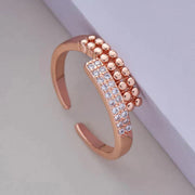 Trendy Finger Ring With Modern Design and Shape